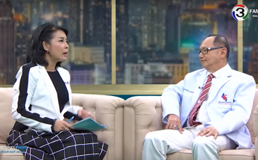 นายแพทย์กำพล พลัสสินทร์ ให้สัมภาษณ์โครงการ 10,000 ดวงใจ ถวายพ่อหลวง ในรายการ ไลท์นิ่งทอล์ค กับสายสวรรค์ ขยันยิ่ง