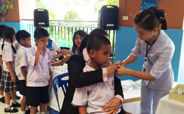 ฉีดวัคซีนป้องกันไข้หวัดใหญ่ โรงเรียนสุขเจริญผล แพรกษา     